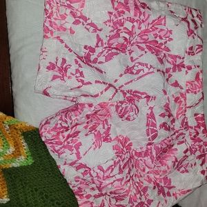 Lilly Pulitzer lace shorts size 2.